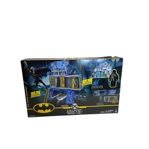 3 in 1 Batcave Playset Spin Master DC Comics New Box Damage